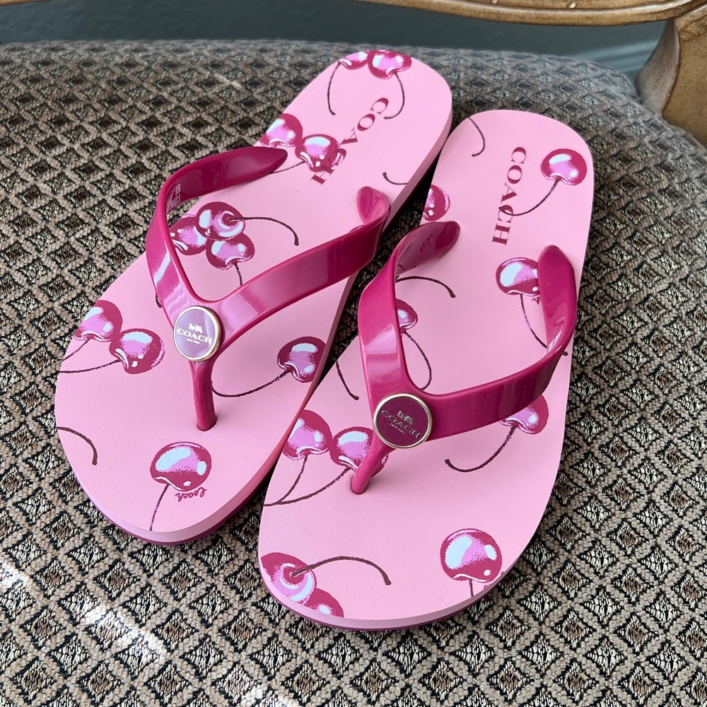 Coach Zayn Cherry 🍒 Flip Flops SIZE 7-8 US